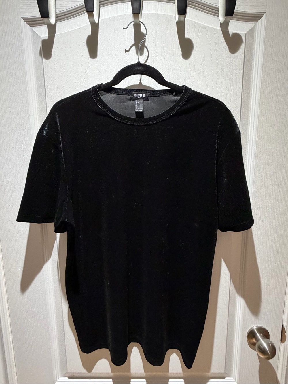 Men's Black Velvet Short Sleeve Tee